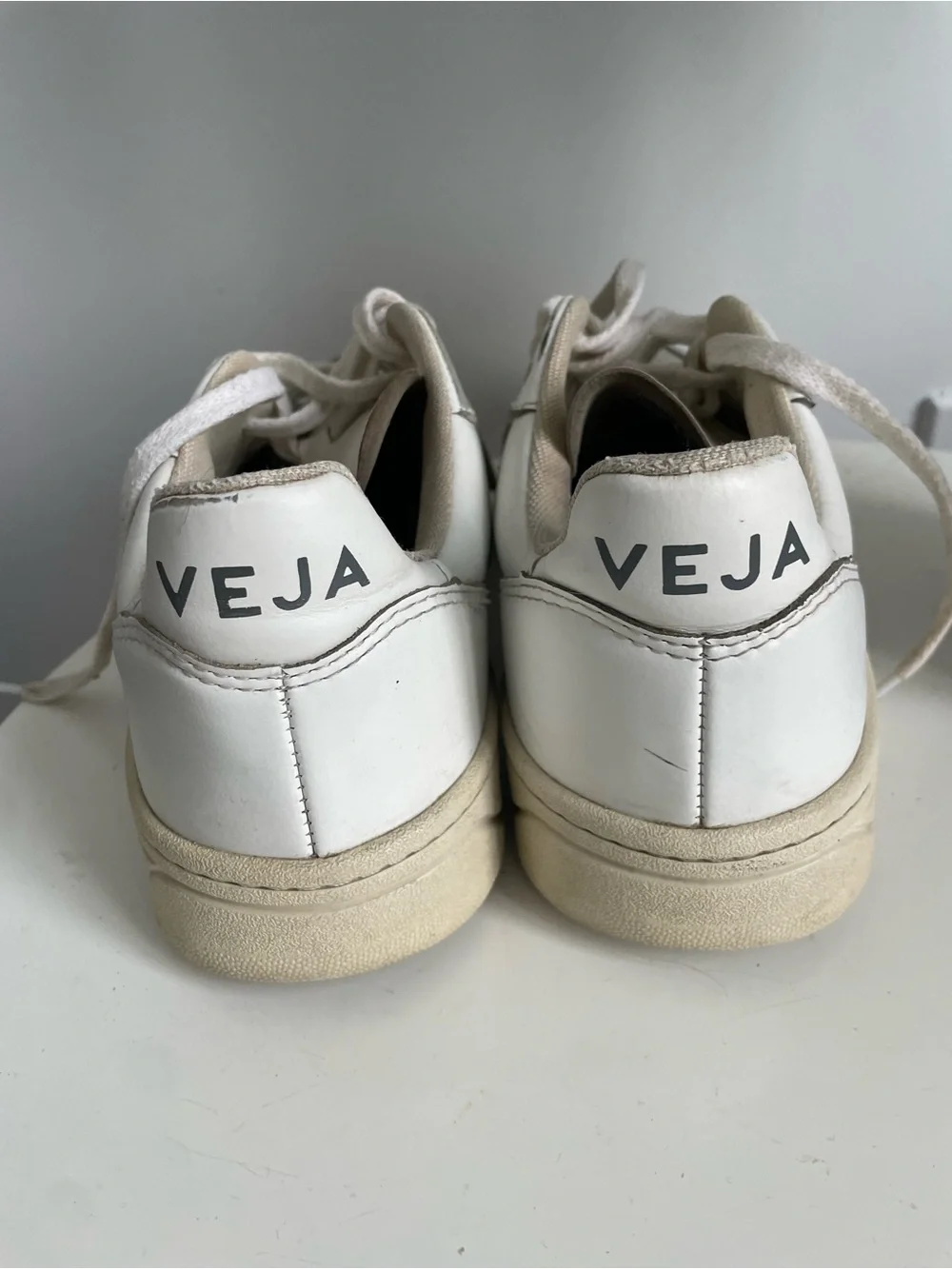 Veja classic low